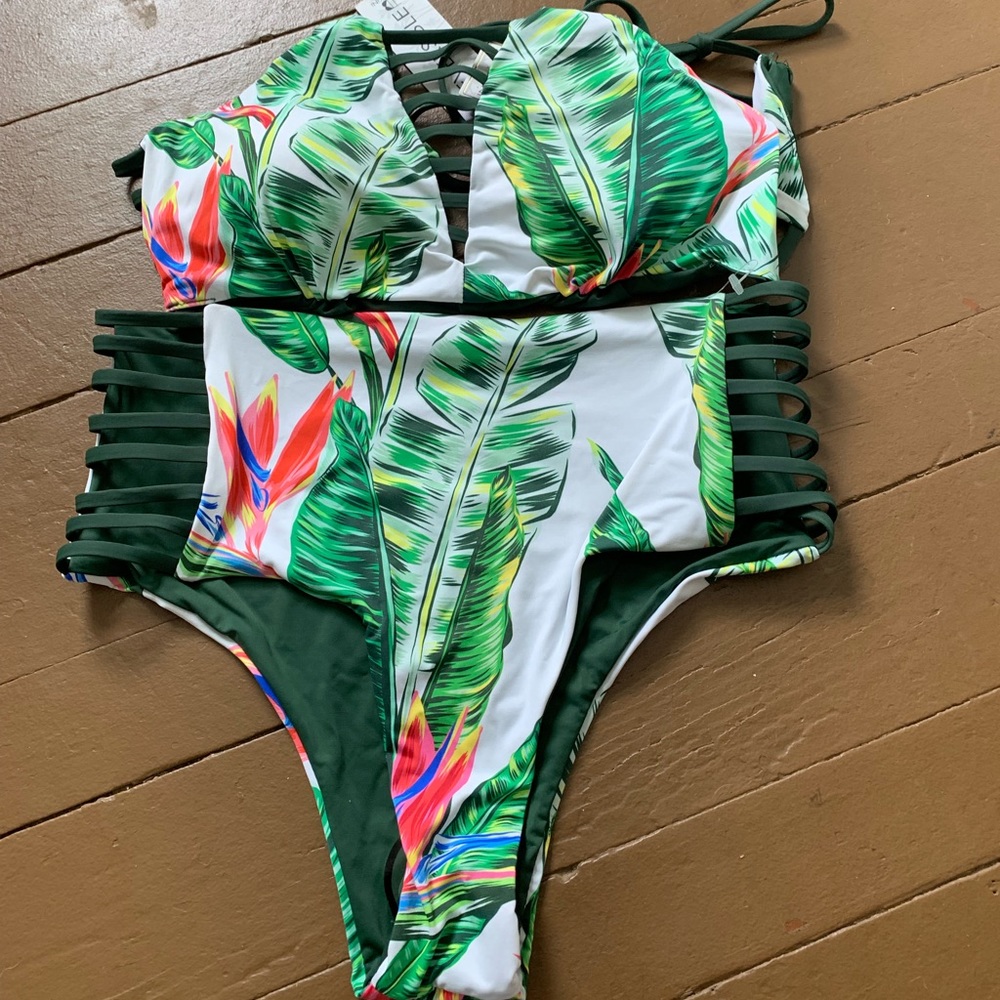 Bathing suit